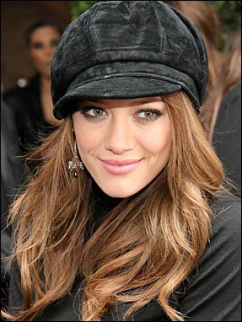 stars-hilary-duff-400a101106.jpg